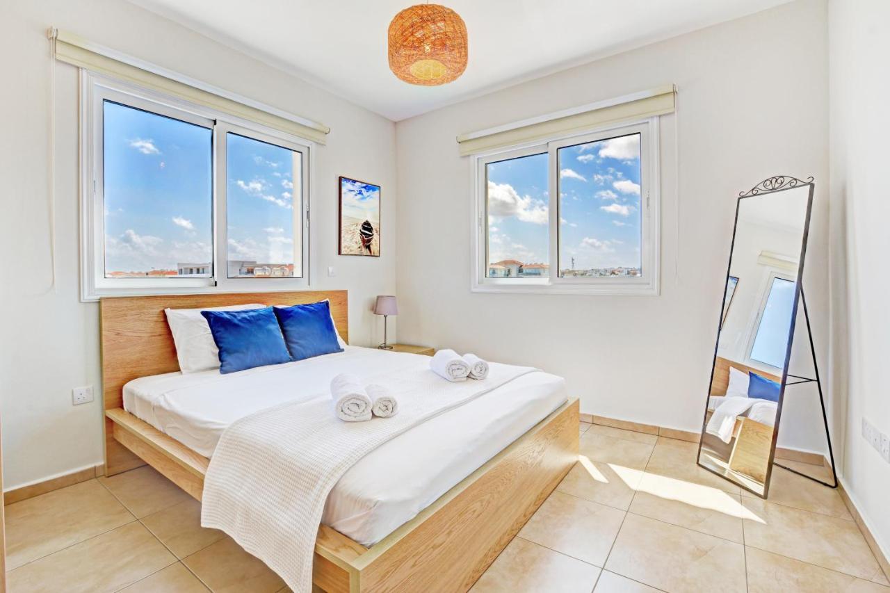 ♥ Sunny&Cozy Family Apartment ★ Walk To The Beach☼ Paralimni Eksteriør billede