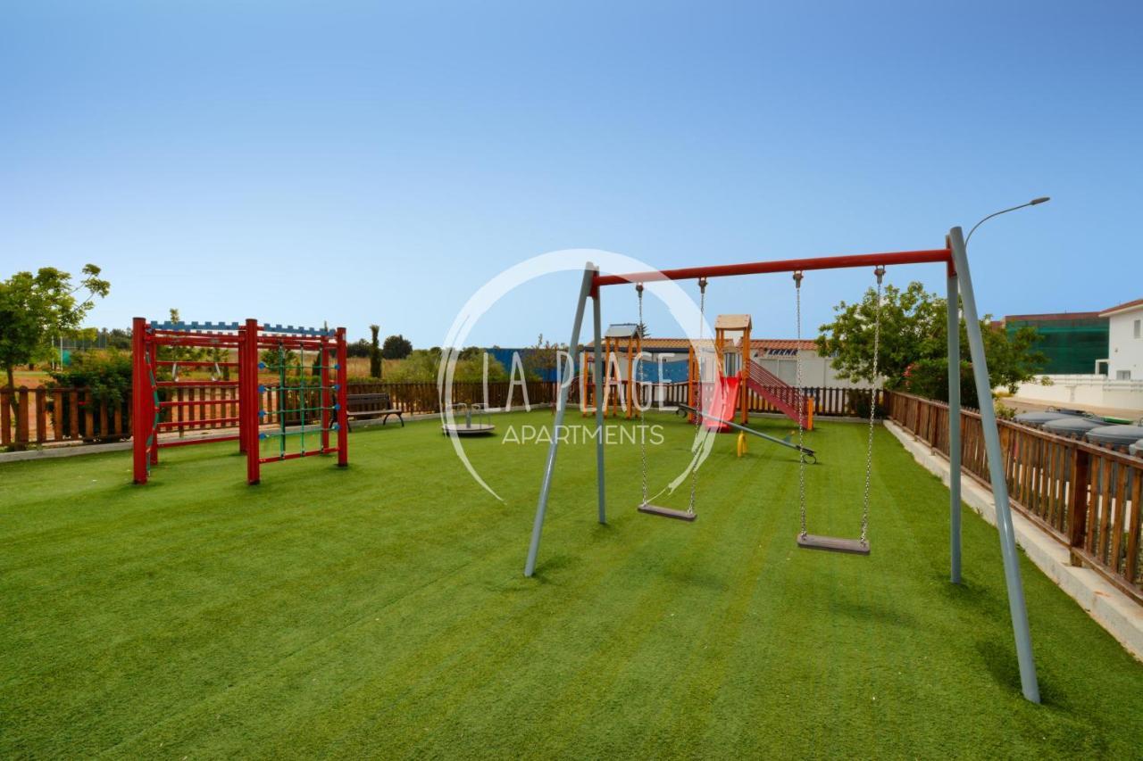 ♥ Sunny&Cozy Family Apartment ★ Walk To The Beach☼ Paralimni Eksteriør billede