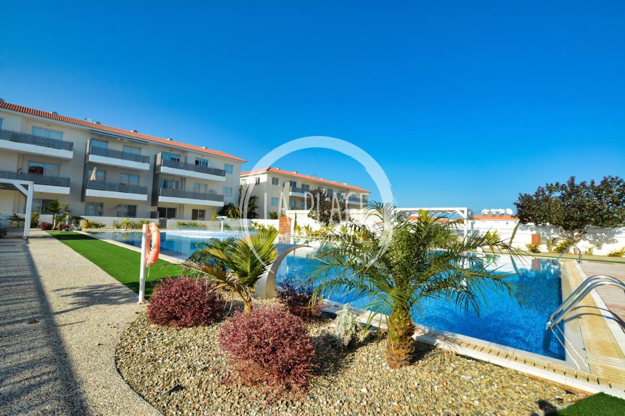 ♥ Sunny&Cozy Family Apartment ★ Walk To The Beach☼ Paralimni Eksteriør billede