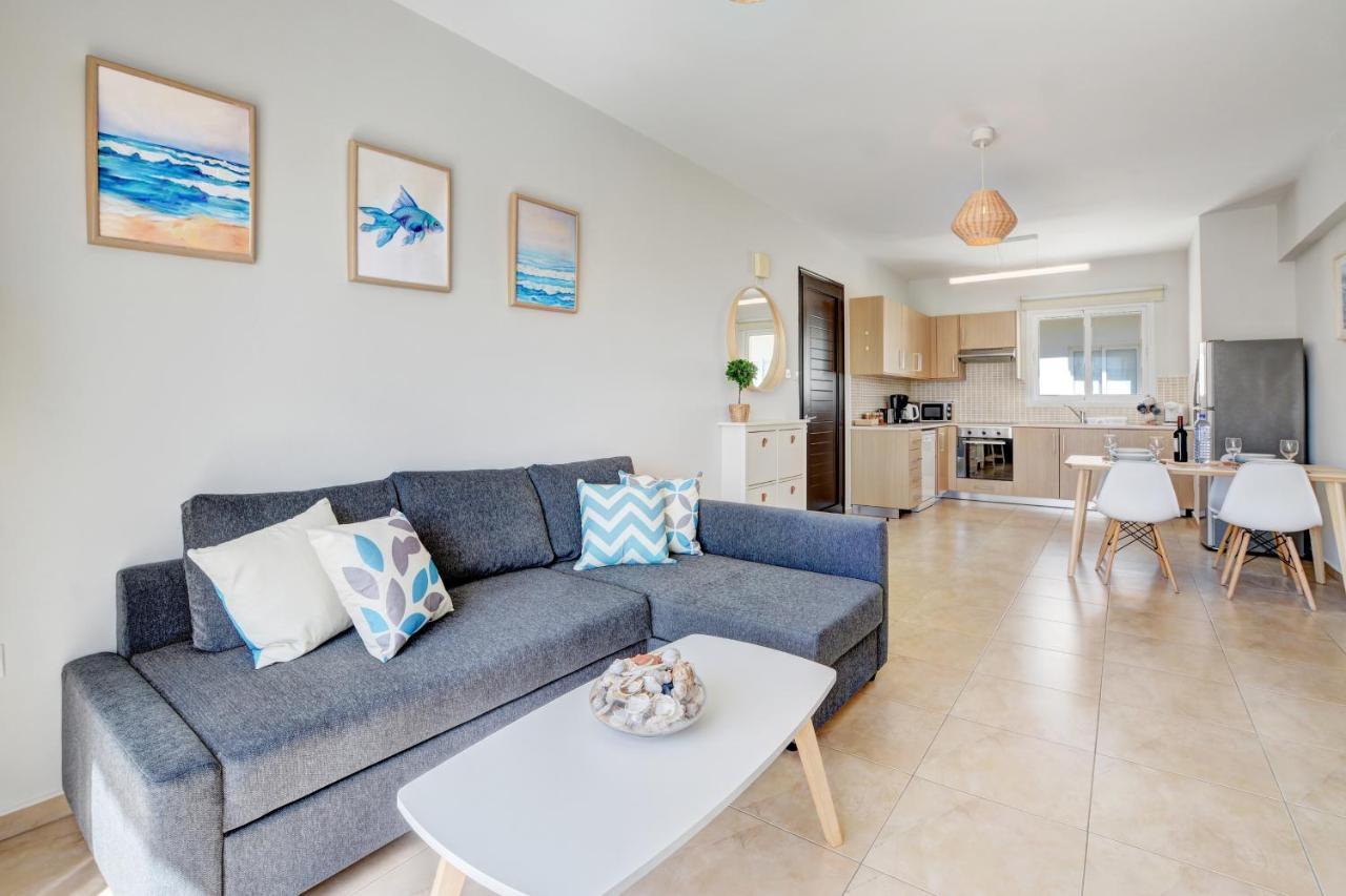 ♥ Sunny&Cozy Family Apartment ★ Walk To The Beach☼ Paralimni Eksteriør billede