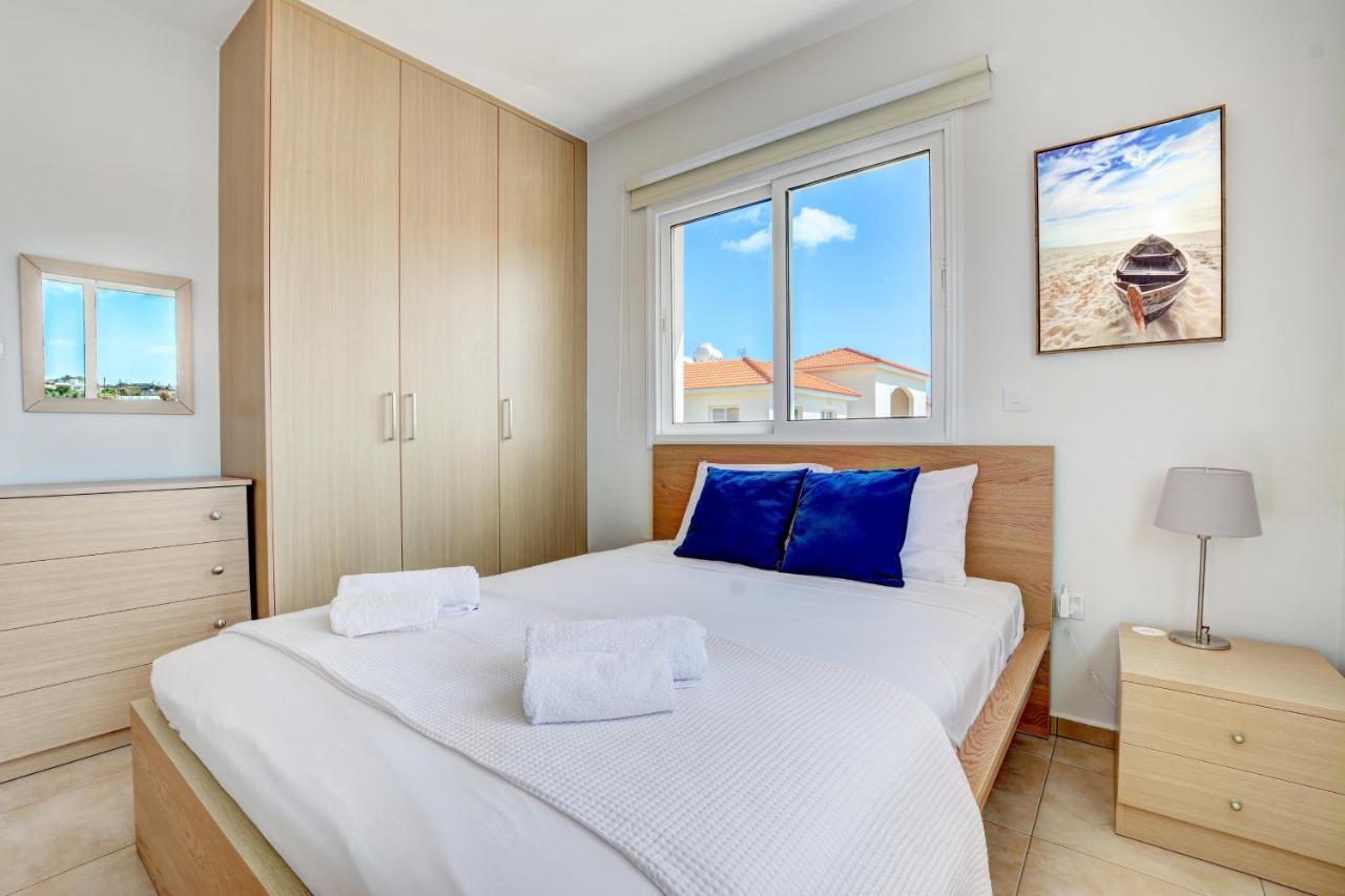 ♥ Sunny&Cozy Family Apartment ★ Walk To The Beach☼ Paralimni Eksteriør billede