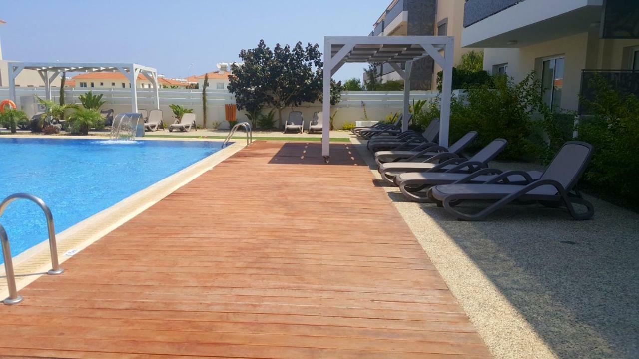 ♥ Sunny&Cozy Family Apartment ★ Walk To The Beach☼ Paralimni Eksteriør billede