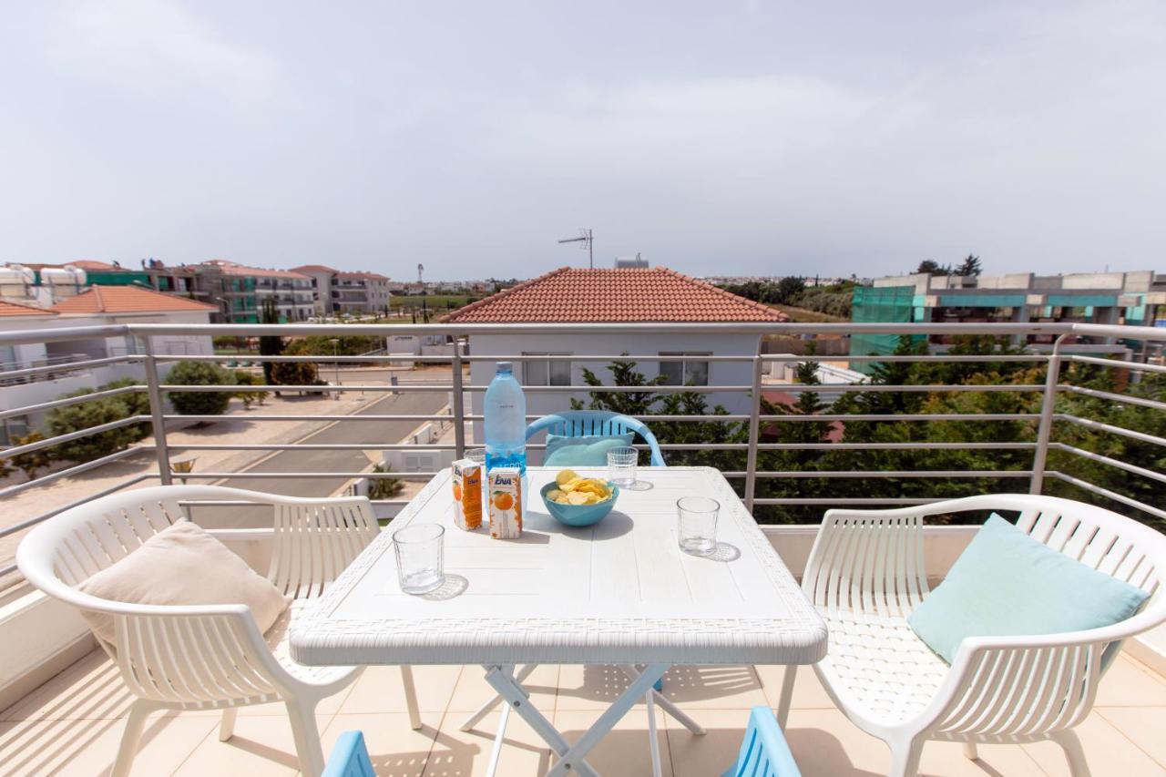 ♥ Sunny&Cozy Family Apartment ★ Walk To The Beach☼ Paralimni Eksteriør billede